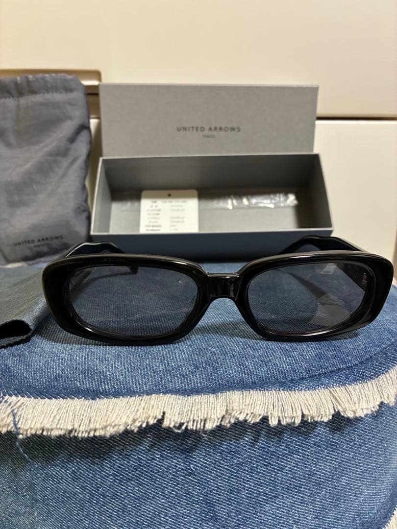 金子眼鏡　UNITED ARROWS ブラックサングラス