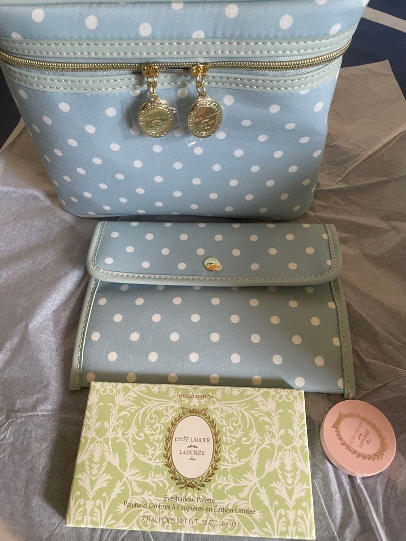 エスティローダーMakeup Coffret 2025