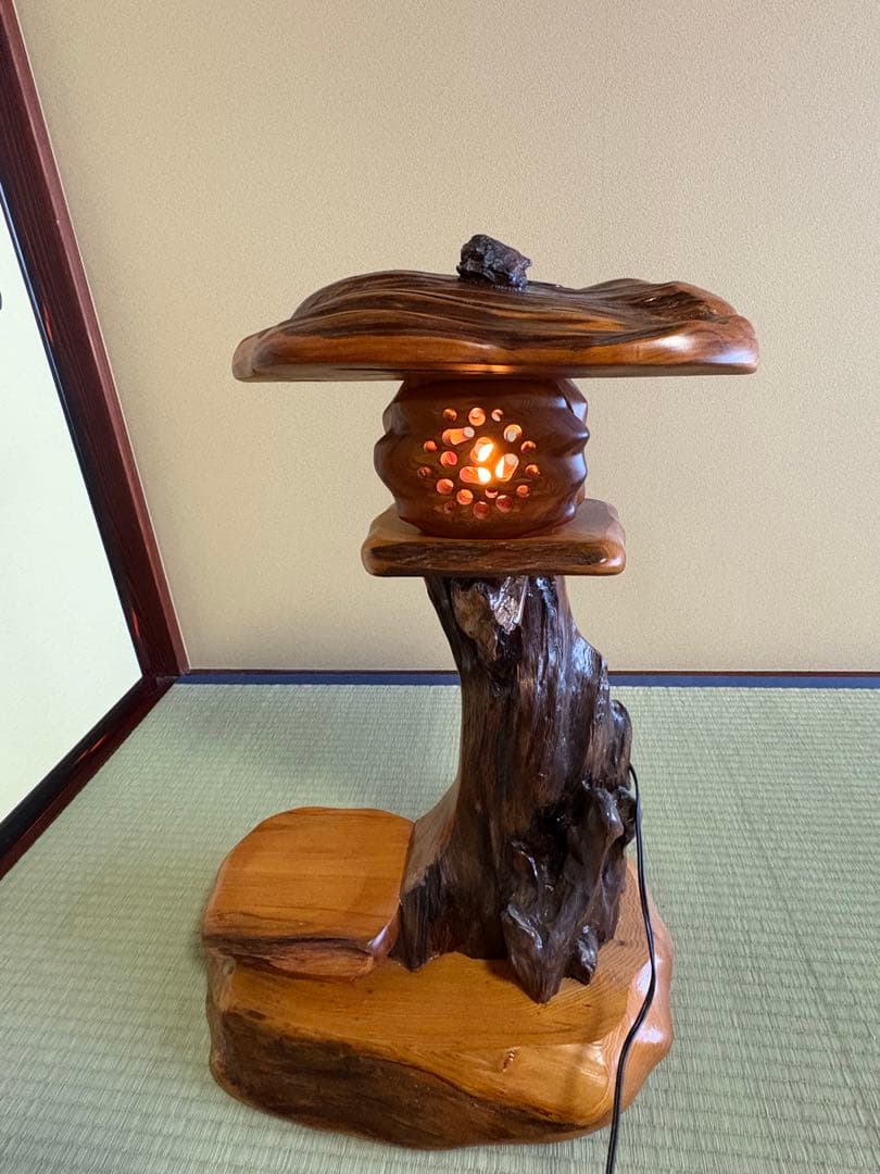 屋久杉　木製灯籠