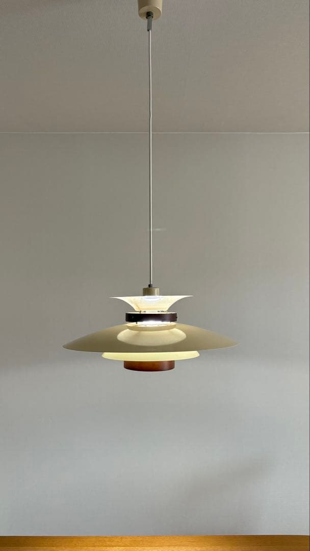 ゆ*き様 クリーム色 ペンダントライト シンプルデザイン