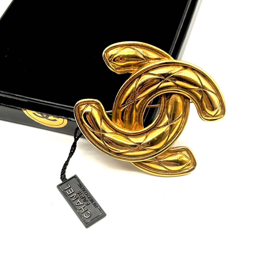 未使用 CHANEL シャネル ヴィンテージ マトラッセ ココマーク ブローチ