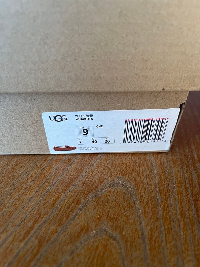 UGG ダコタ　モカシンシューズ