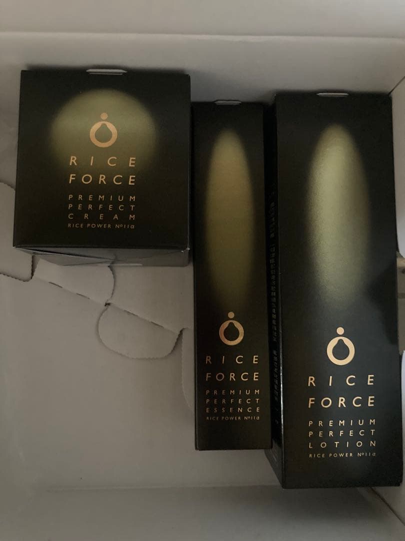 RICE FORCE プレミアムパーフェクトクリーム
