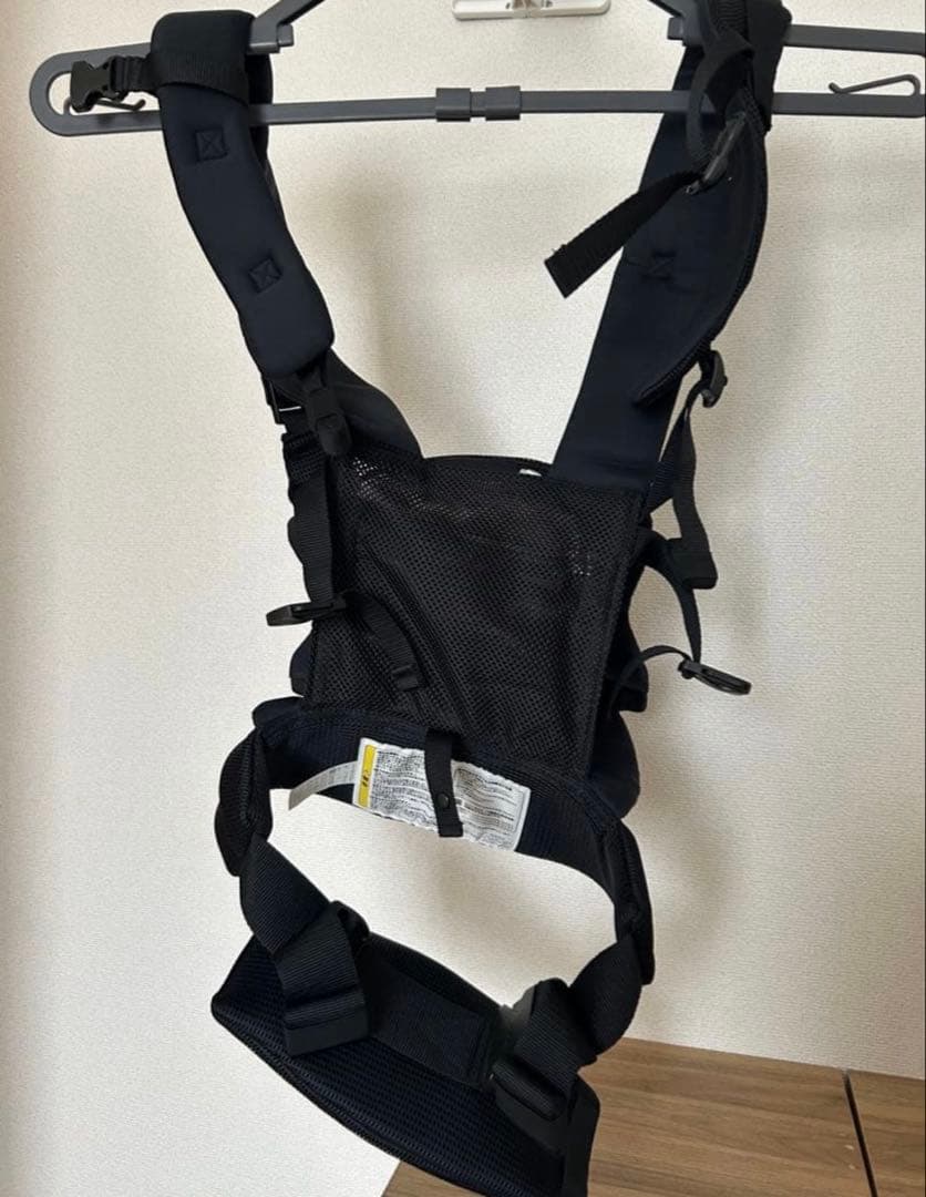 Aprica ラクリス 抱っこ紐　ブラック