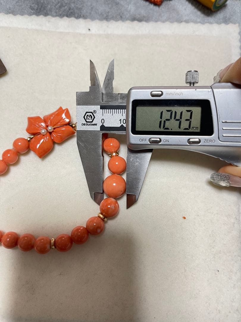 Angel 専用 珊瑚k 14、k 18珠、金重约2.9g、重约48.3g
