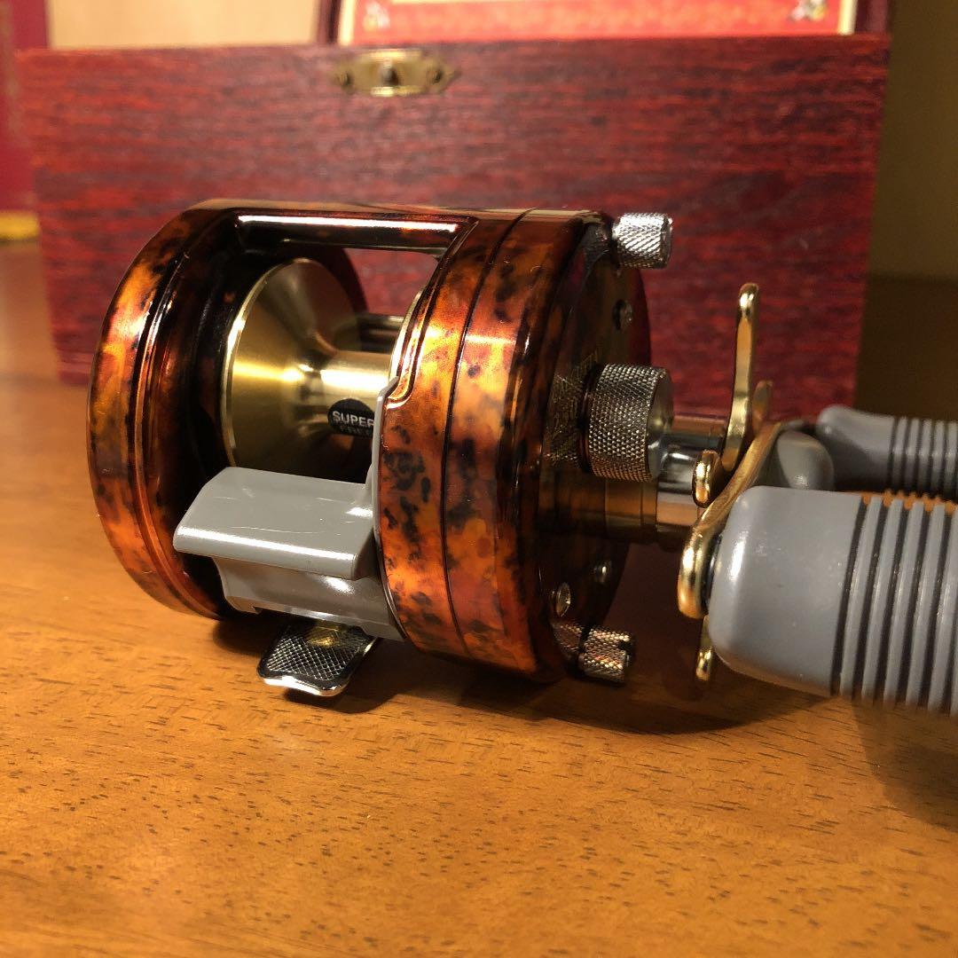 限定 シマノ カルカッタ