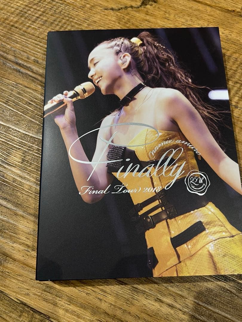 安室奈美恵グッズまとめ売り Final Space DVD 5枚セットと写真集