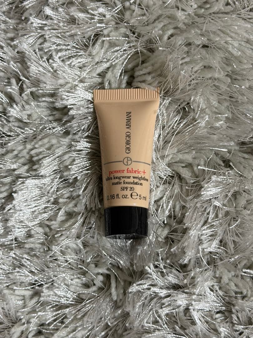 GIORGIO ARMANI 新品コスメ9点＋ロゴポーチ付