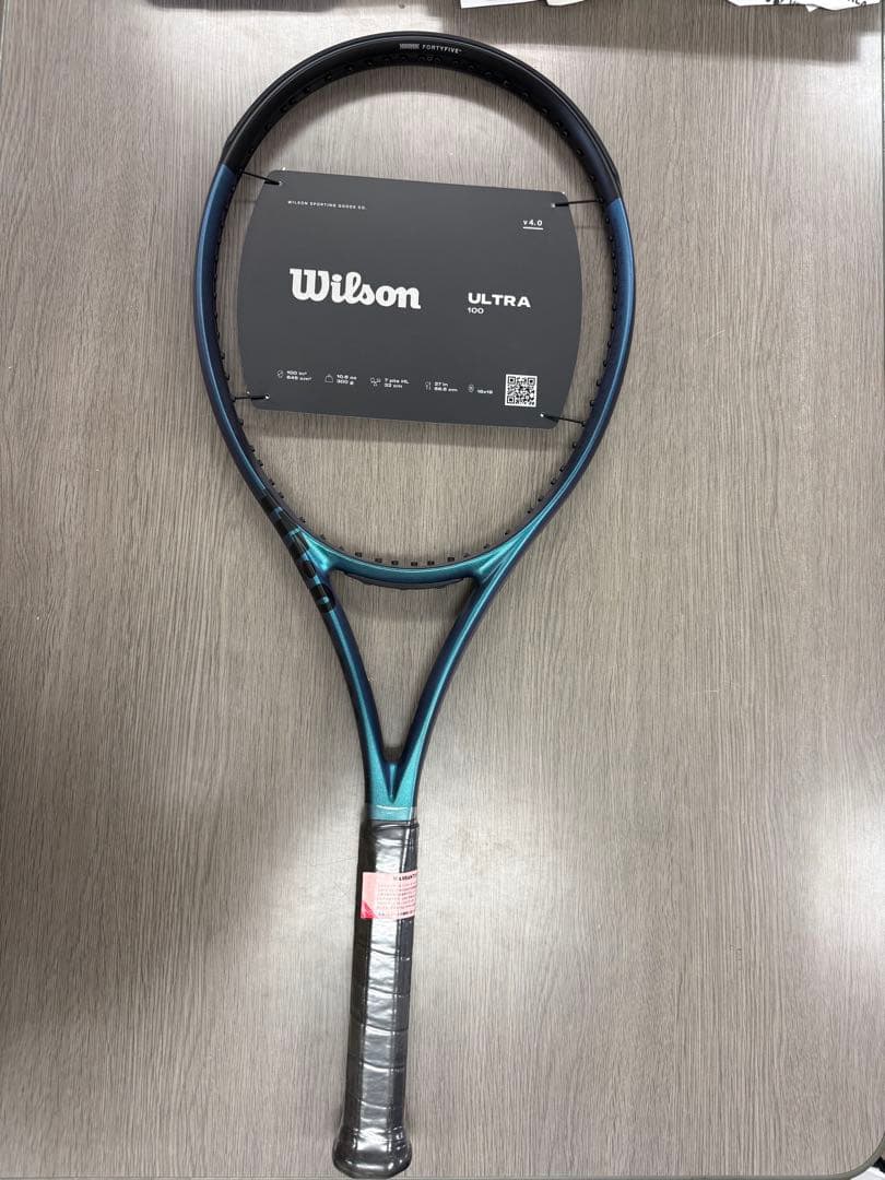 テニス硬式ラケット　Wilson ULTRA 100
