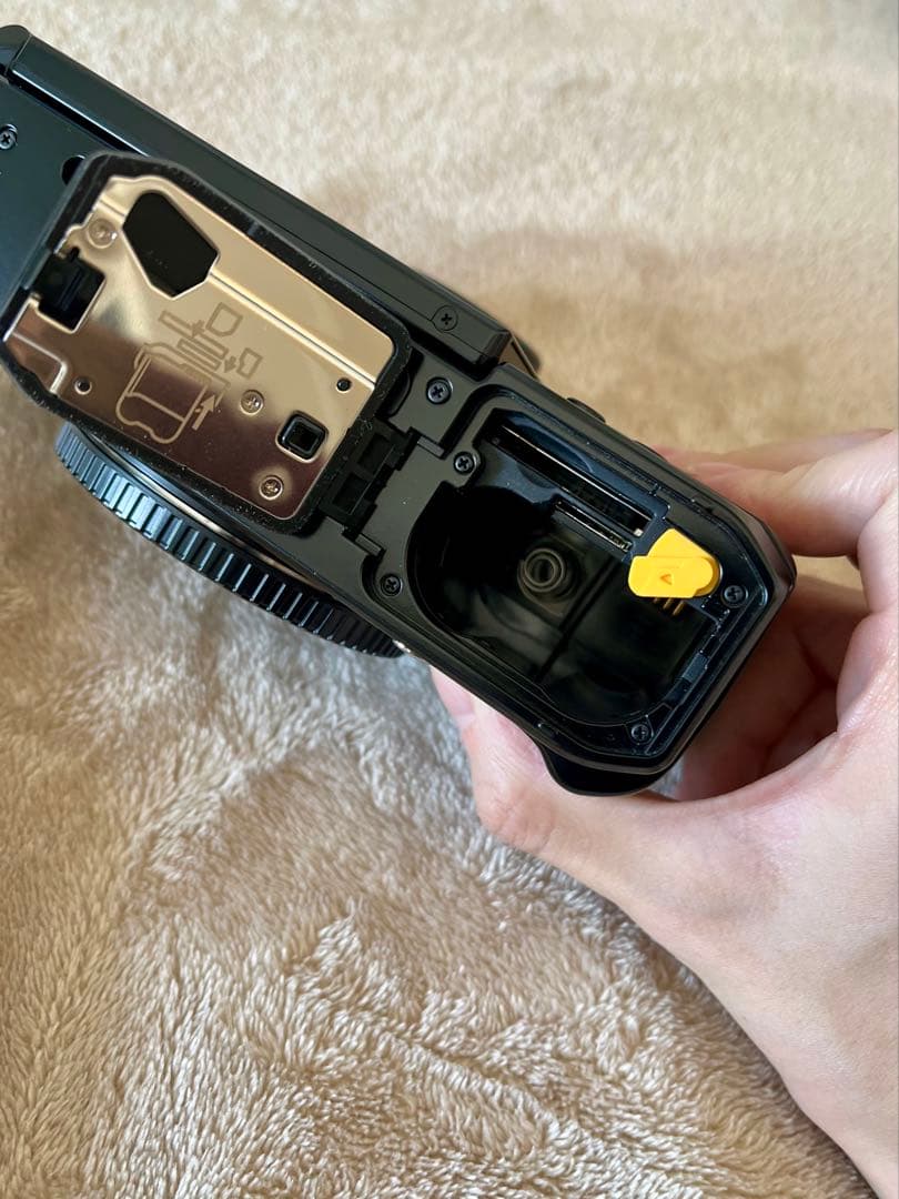 Nikon Zf 40mm f/2 SE Kit【ショット小・保護フィルター付】