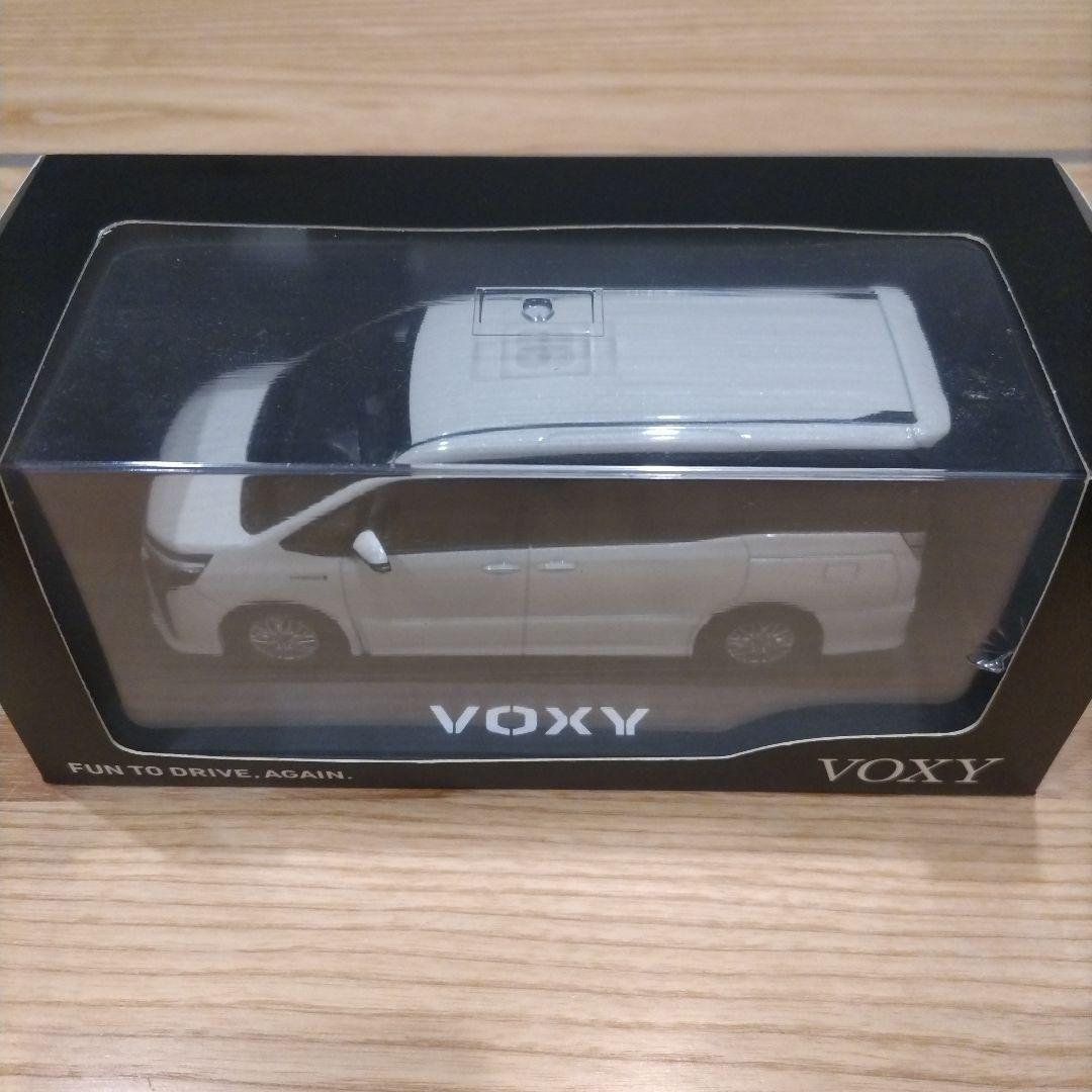 トヨタ 80 VOXY ZS ハイブリッド 後期