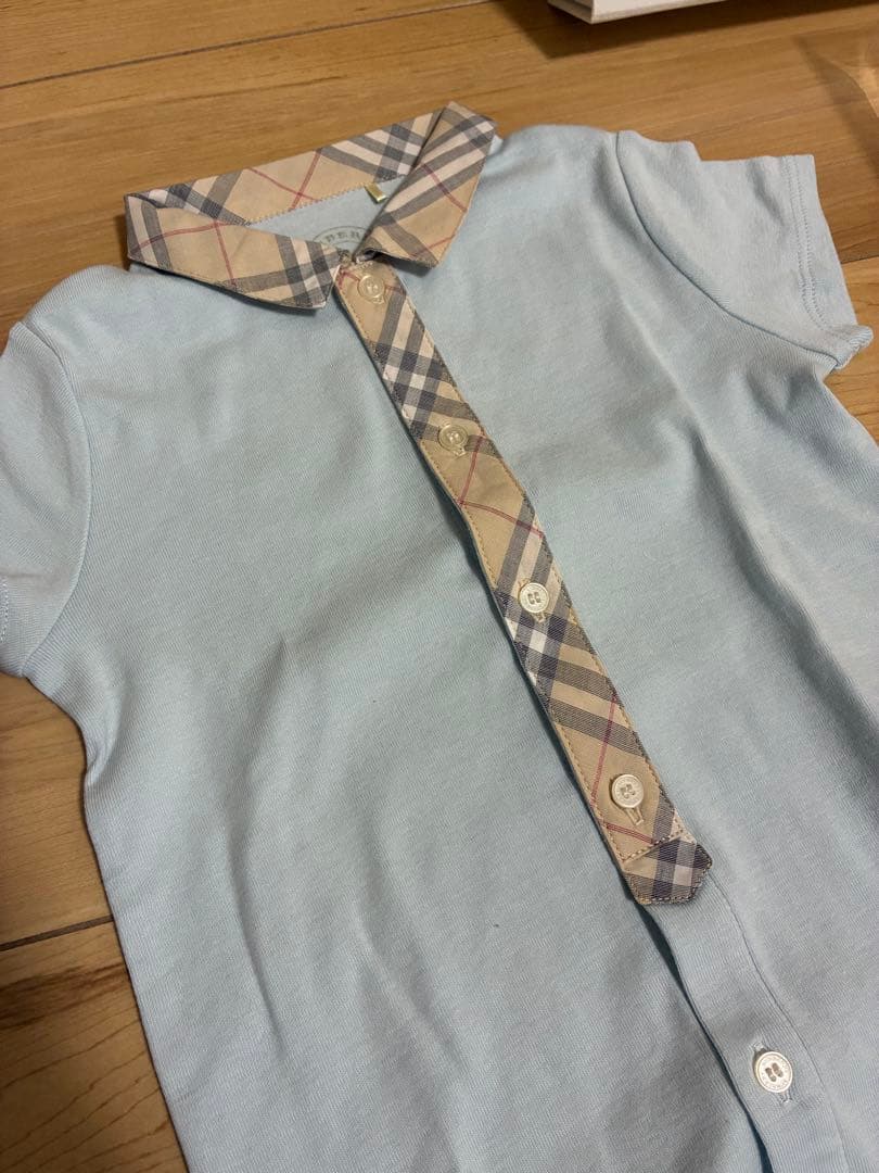 【値下交渉可】BURBERRY 水色ロンパース・ビブ・帽子セット 出産祝い