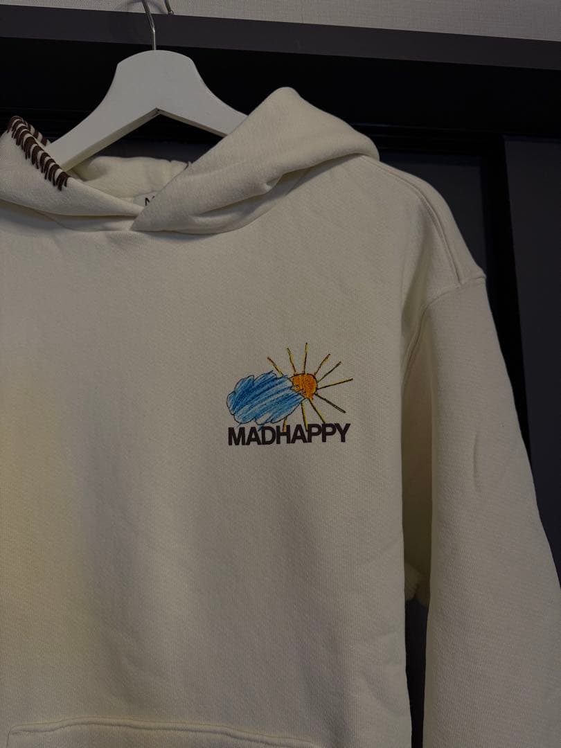Madhappy クリーム色 パーカー　新品タグ付き