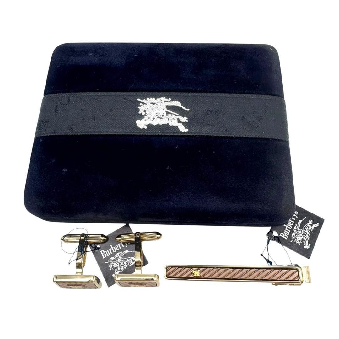 タグ付き未使用 バーバリー ネクタイピン カフス 3点セット　ケース付き