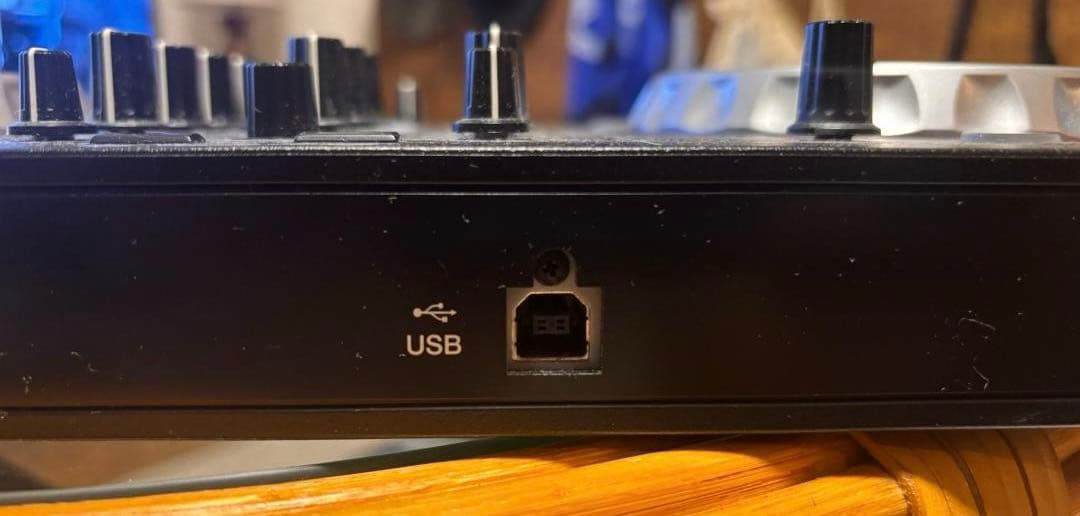 Pioneer DJ DDJ-SB2 DJコントローラー