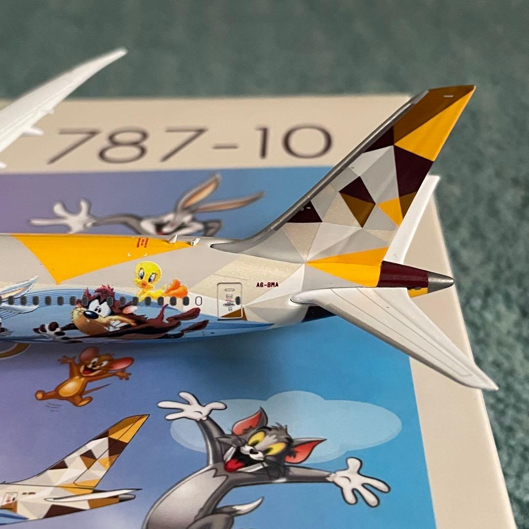 ETIHAD AIRWAYS エティハド 787-10 ワーナー・ブラザース