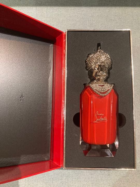 クリスチャン　ルブタン　LOUBIRAJ 香水　新品未使用