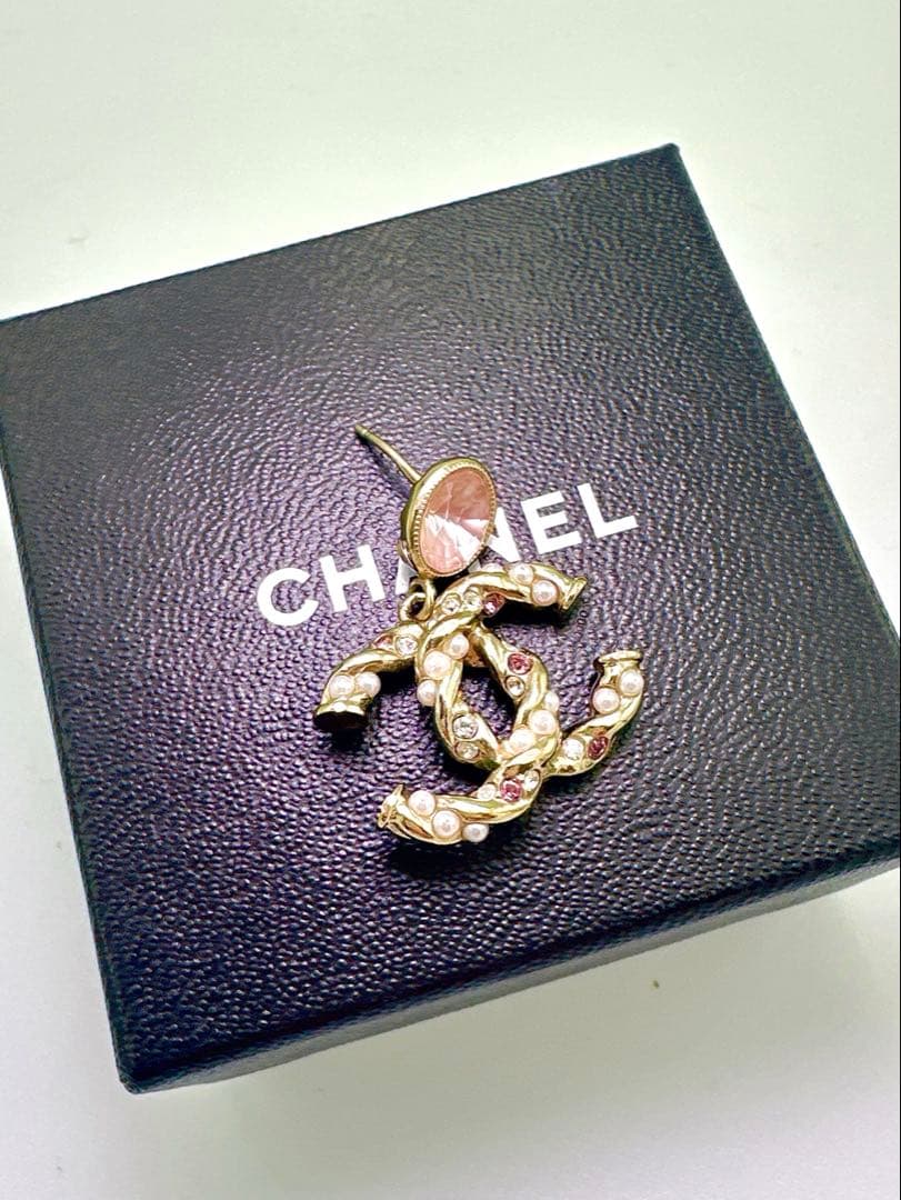 CHANEL ピアス A23B ココマーク　パール　ゴールド　ピアス　片耳