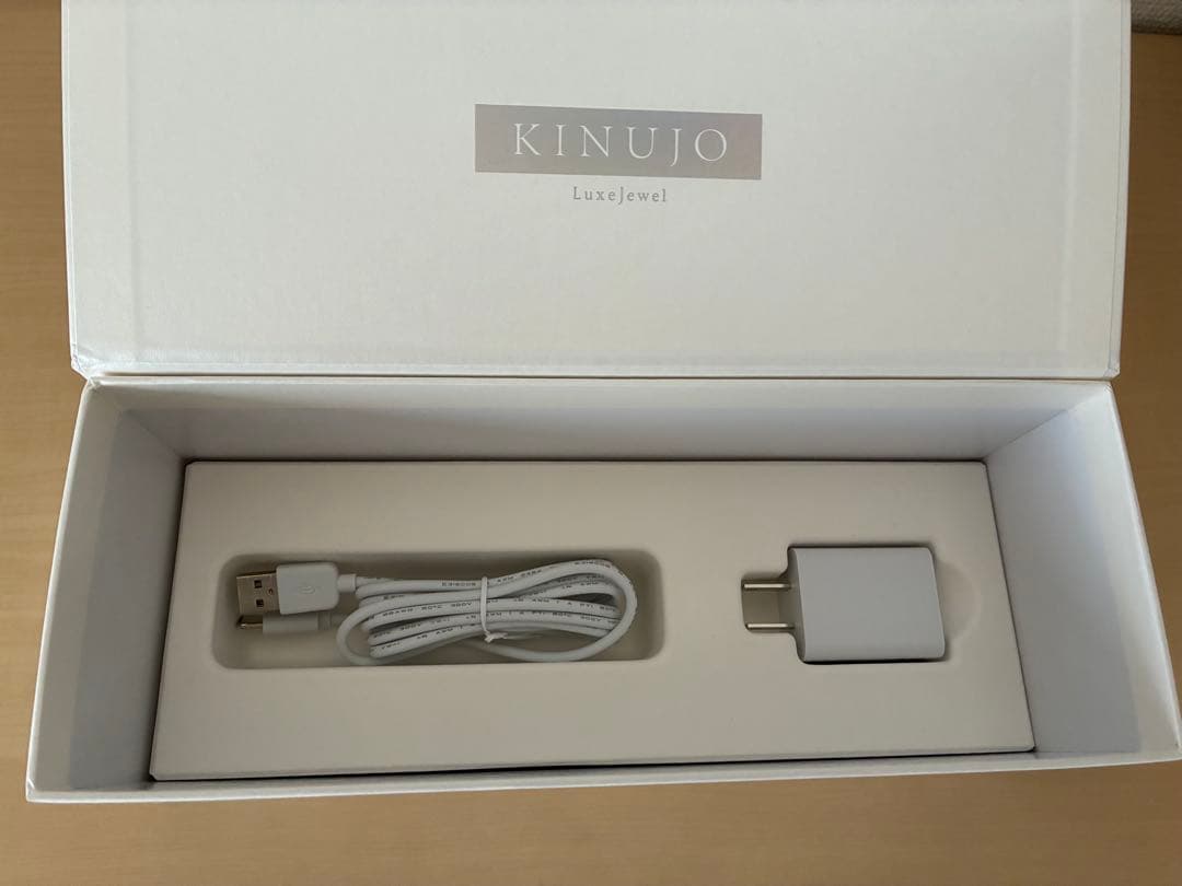 KINUJO LUXEJEWEL コードレスストレートアイロン