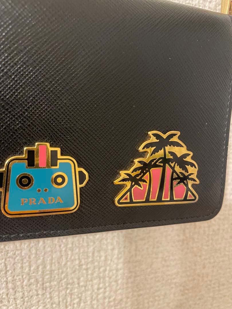 PRADA お財布ポシェット
