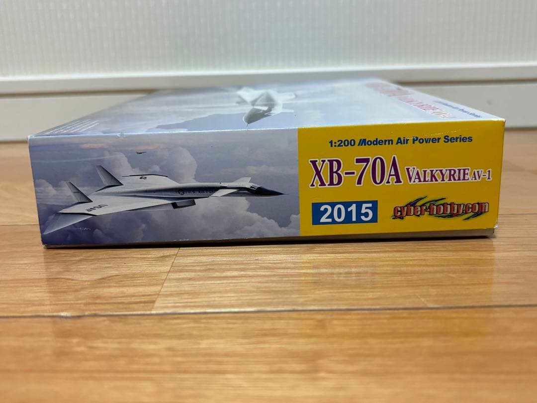 サイバーホビー 1/200 XB-70A ヴァルキリー AV-1 未組立