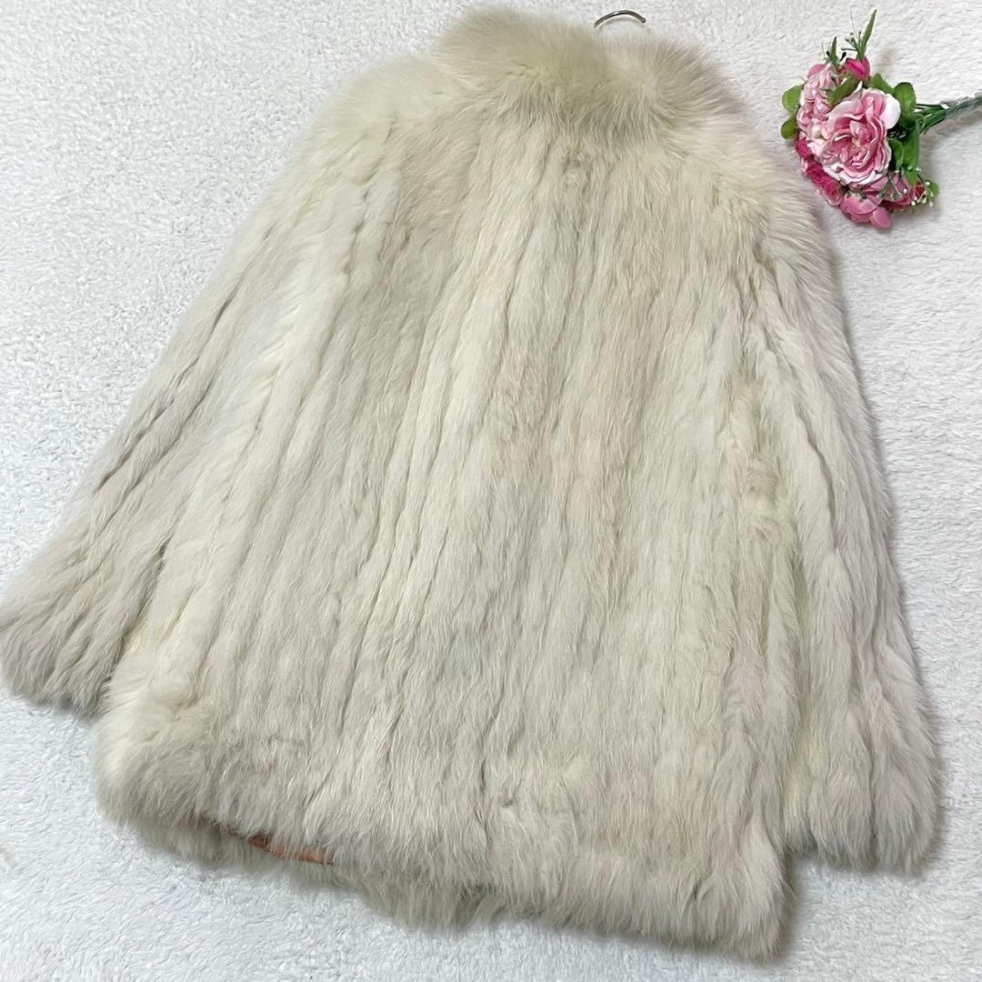 美品◎ブルーフォックス 本毛皮 ファーコート ホワイト系 L相当 ふさふさ