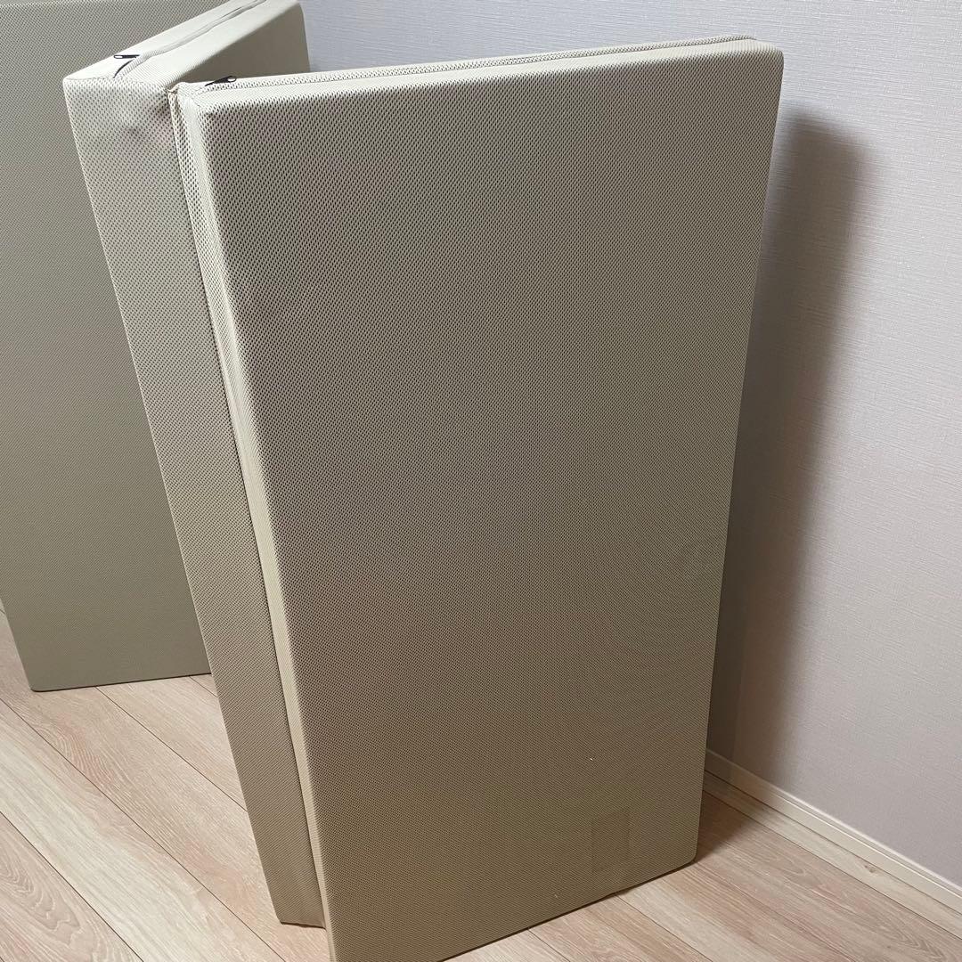 magniflex マニフレックス 三つ折 ダブル 引取り可（江戸川区船堀）