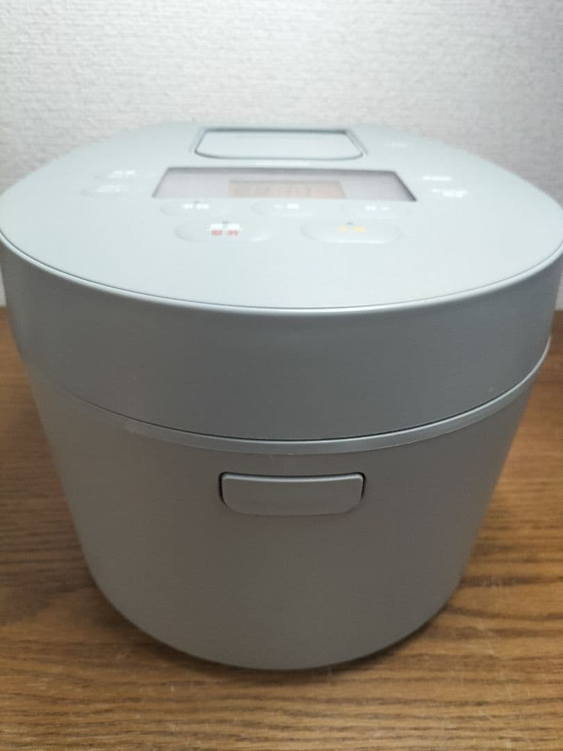 美品　アイリス IH炊飯器 5.5合炊 RC-IL50-G 2024年製