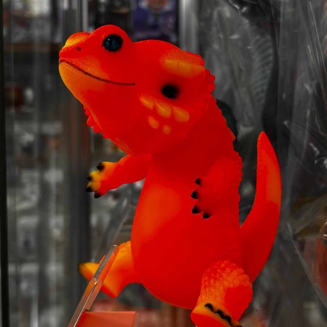 フトアゴヒゲトカゲ 爬虫類 ソフビフィギュア オレンジ・イエローオマケ付