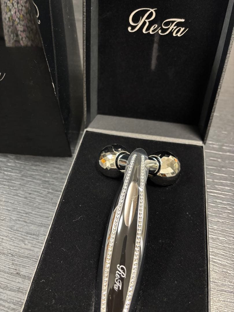 セール中‼️refa 美顔器　新品
