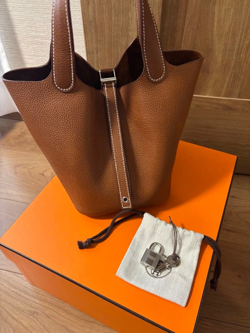 希少！新品未使用HERMESピコタンロックPMバレニアフォーブル おまけ付き