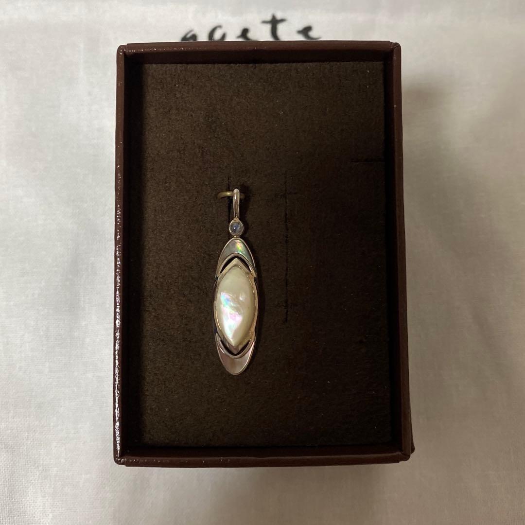 n*e様 美品 agete シルバーシェルチャーム