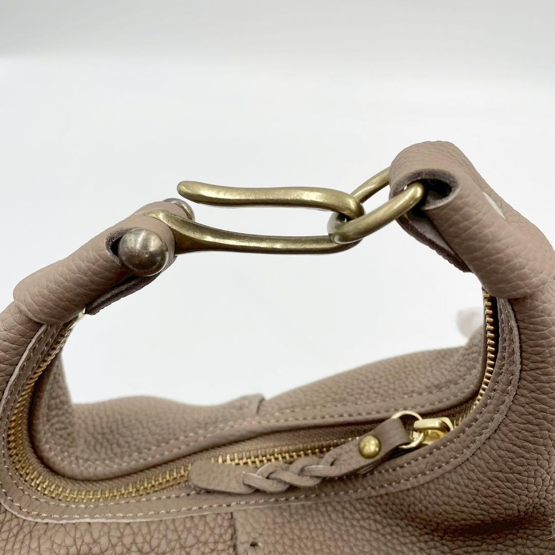 極美品　マヌー　keg pouchc ケッグポーチ　レザーバッグ　グレージュ