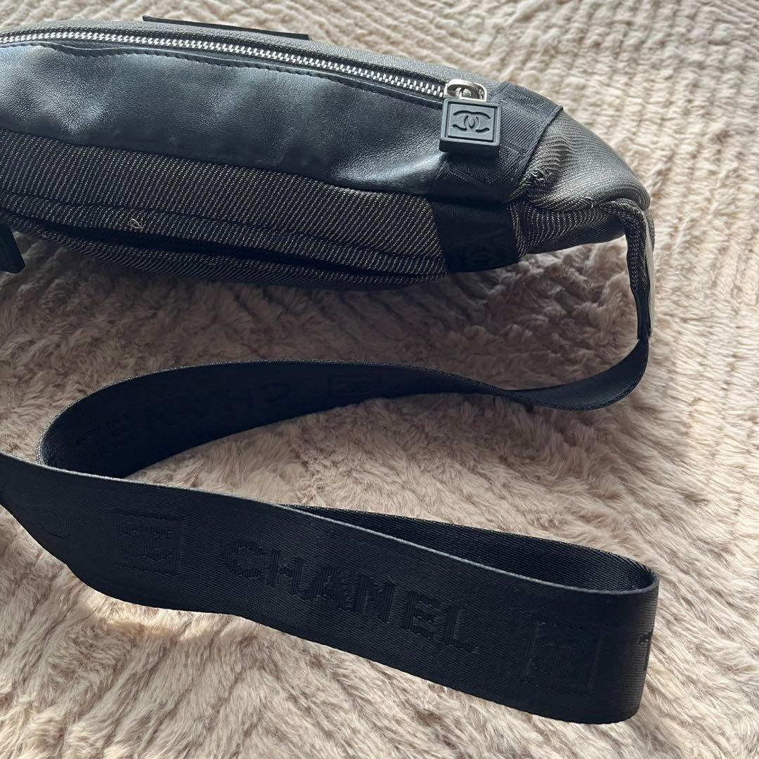 希少 CHANEL SPORTSライン ココマーク ボディバッグ