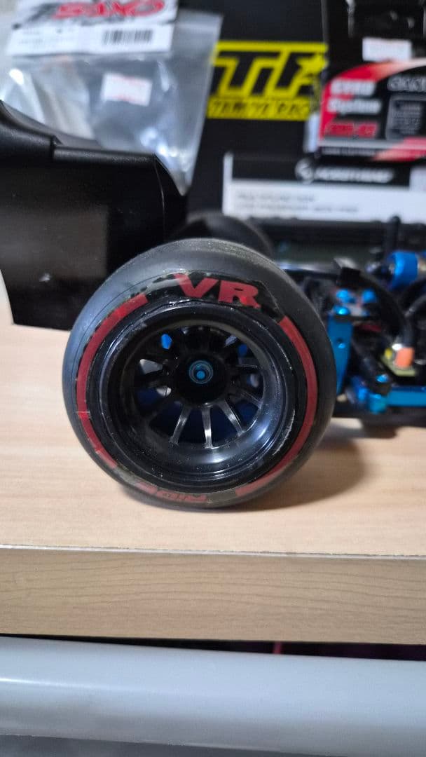 やーさん専用　タミヤ TRF104 オプション多数　M17セット