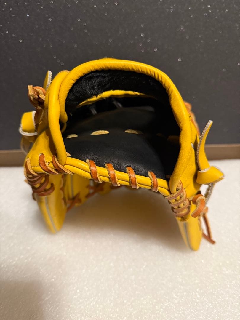 ★屋外未使用★ NIKE ナイキ 一般軟式 内野手用 良型 革質◎ 軽量 ②