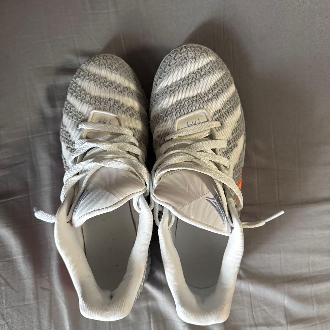 ジャ3 バスケットボールシューズ　ja3