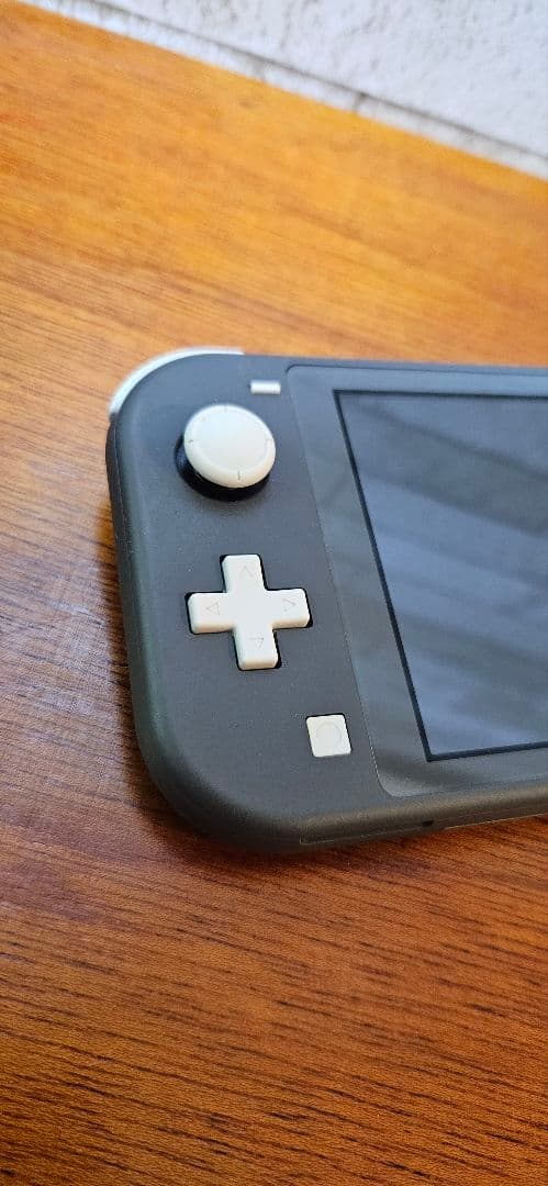 Nintendo Switch　ライトグレー　ゼルダの伝説ティアキン付き