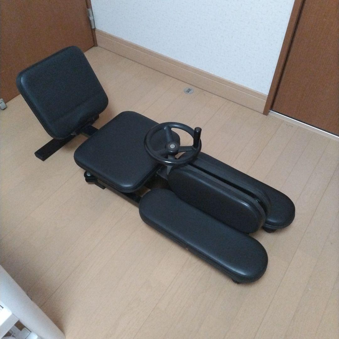 股割り機 レッグストレッチャー 開脚マシーン