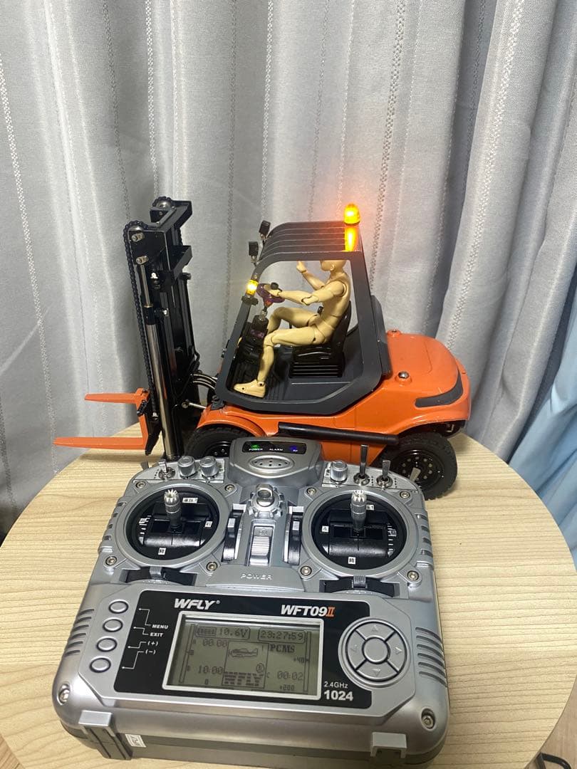 Lesu 1/14 RC油圧フォークリフト