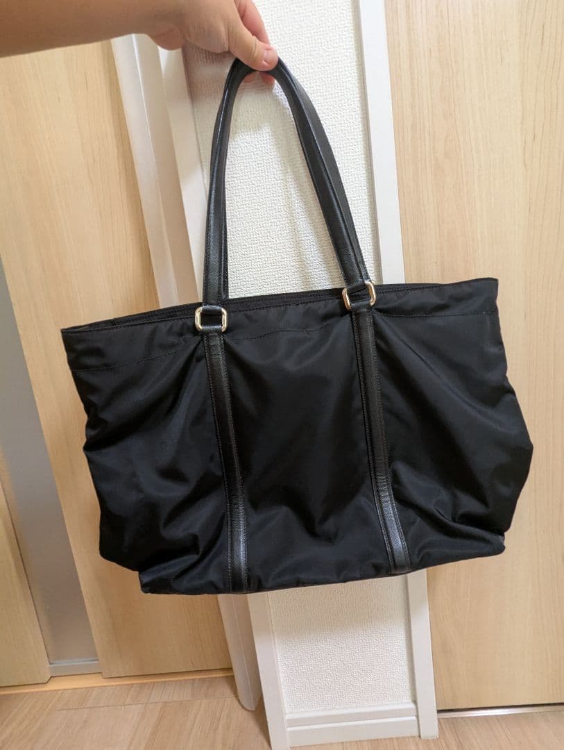 PRADA ブラック ナイロンバッグ