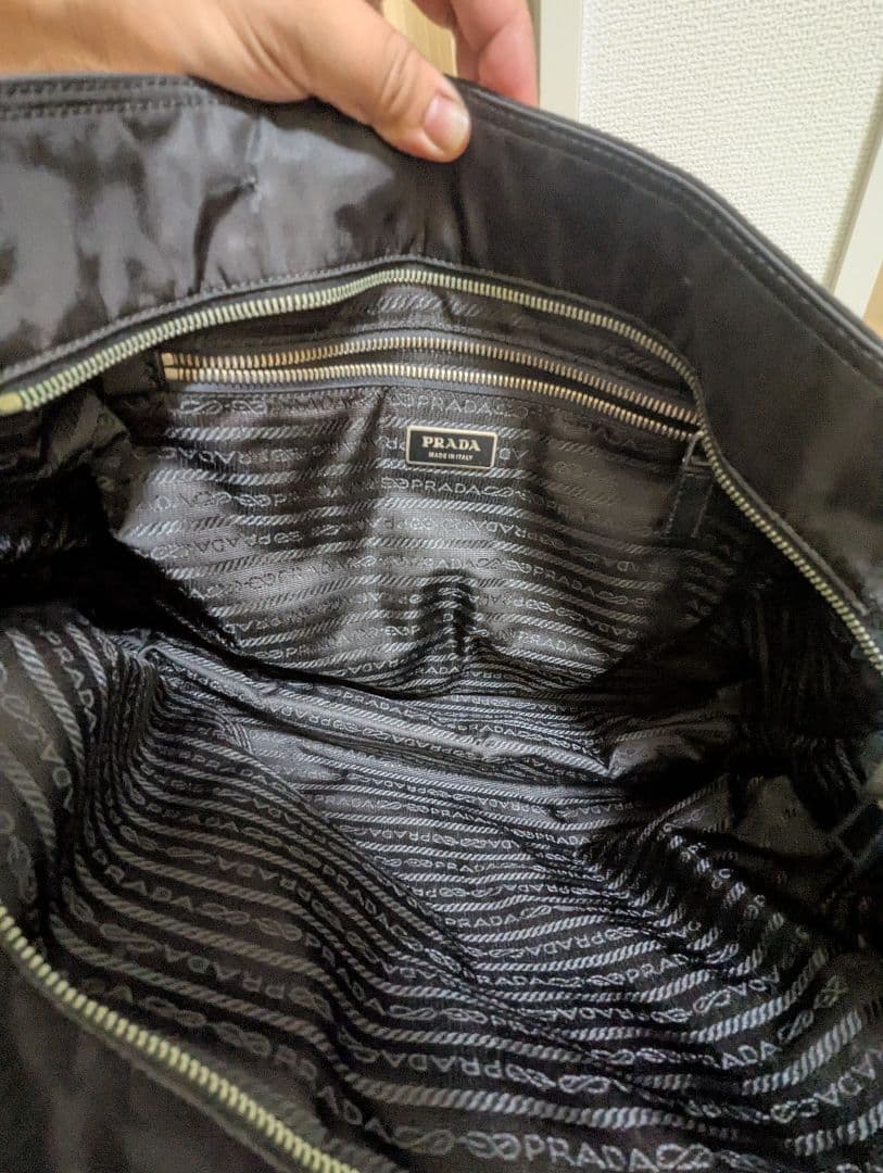PRADA ブラック ナイロンバッグ