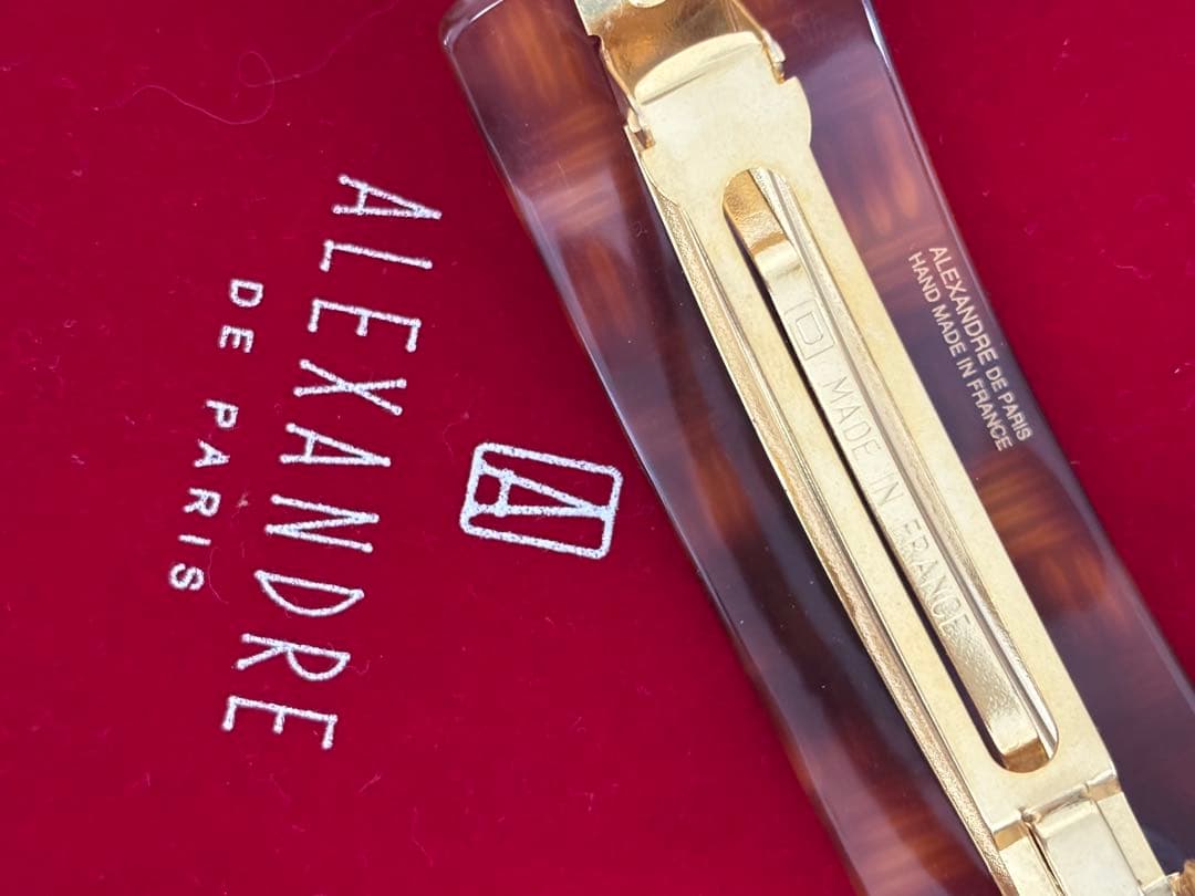 アレクサンドルドゥパリ 新品同様 幅広バレッタ 茶系市松模様