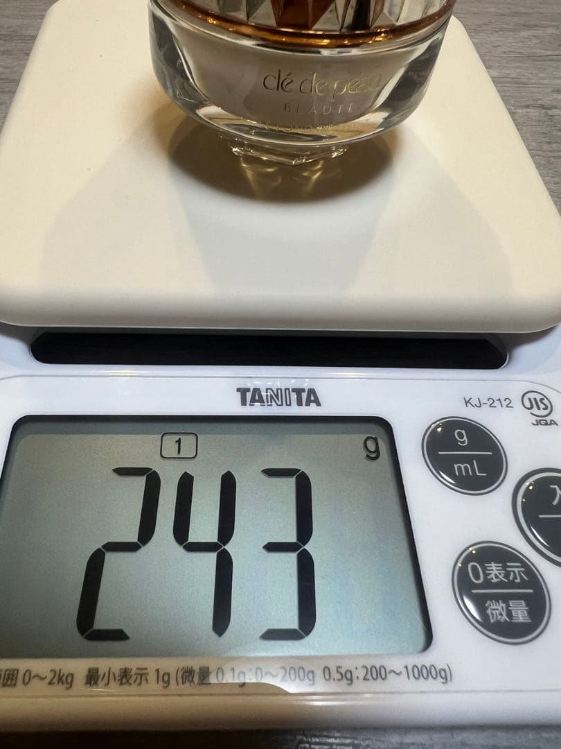 クレドポー ボーテ ルフォンドゥタンｎオークル00