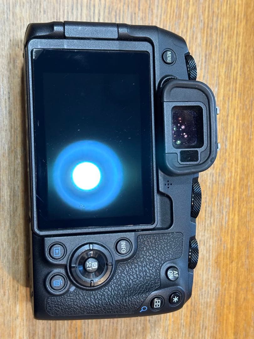 ゴック出品　Canon EOS RP ボディーのみ【訳あり】