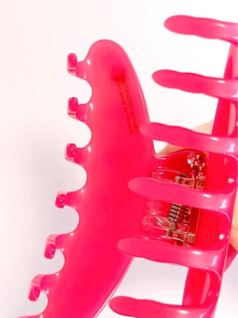 アレクサンドルドゥパリ　ピンク　クリップ　キラキラストーン　ショッキングピンク