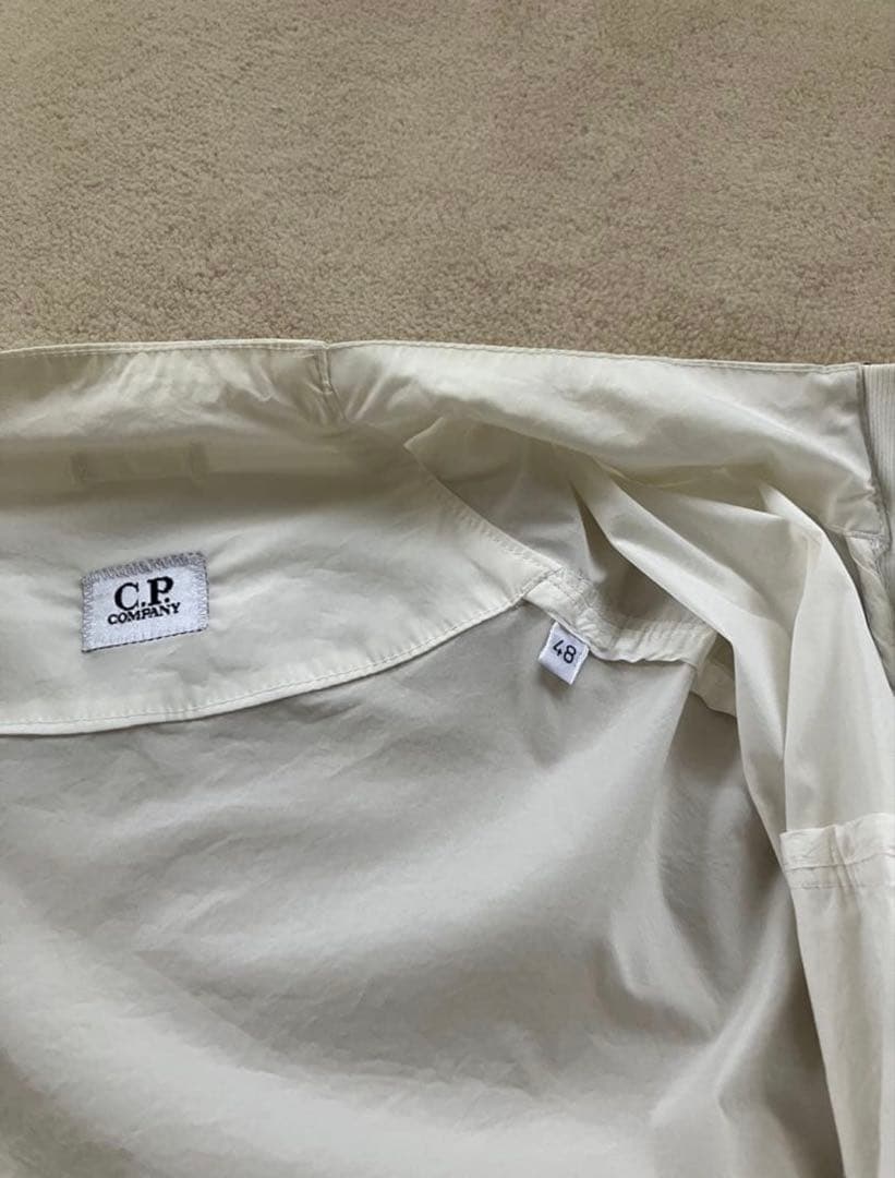 c.p company ナイロンシェルジャケット