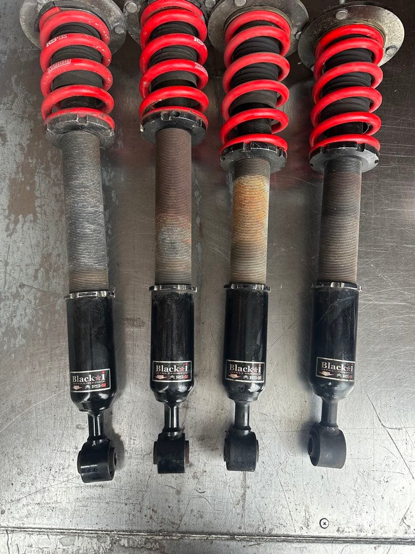 RS-R Black⭐︎i UCF30 30セルシオで使用　車高調