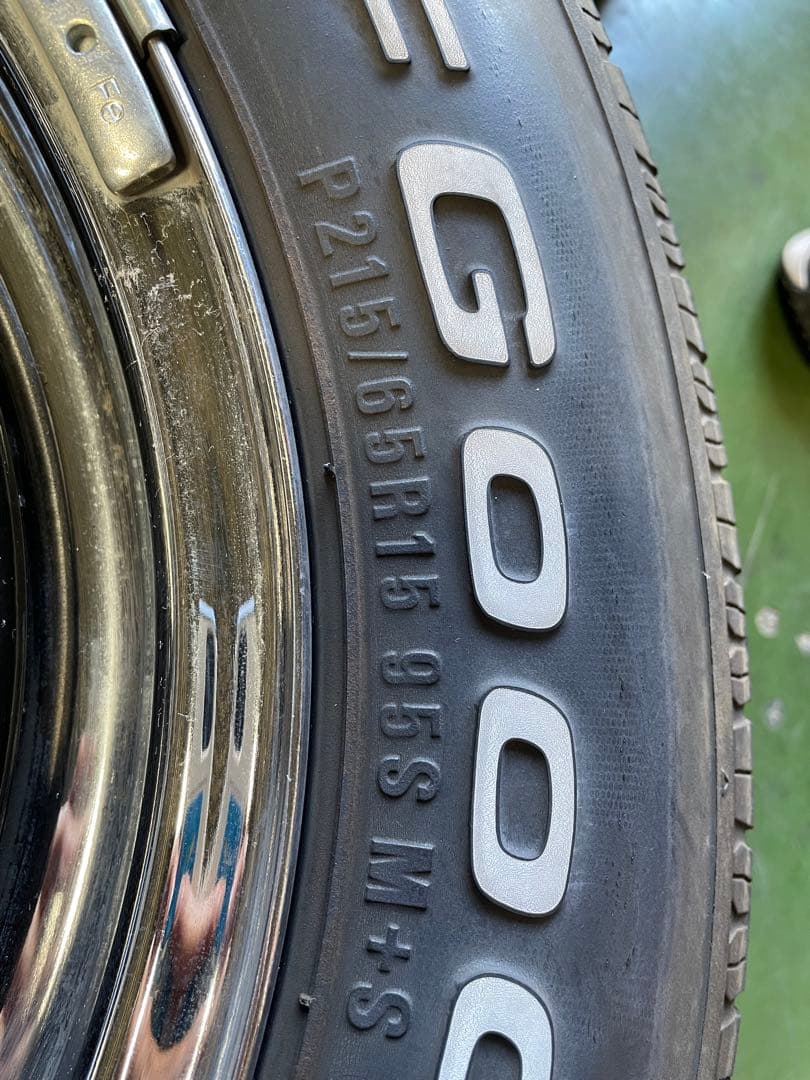 デイトナ グッドリッチ ハイエース 215/65R15 6H 4本 7J＋35