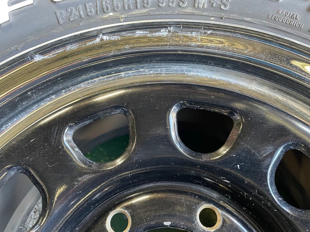 デイトナ グッドリッチ ハイエース 215/65R15 6H 4本 7J＋35